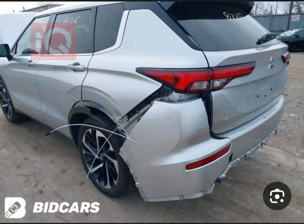 ميتسوبيشي اوتلاندر